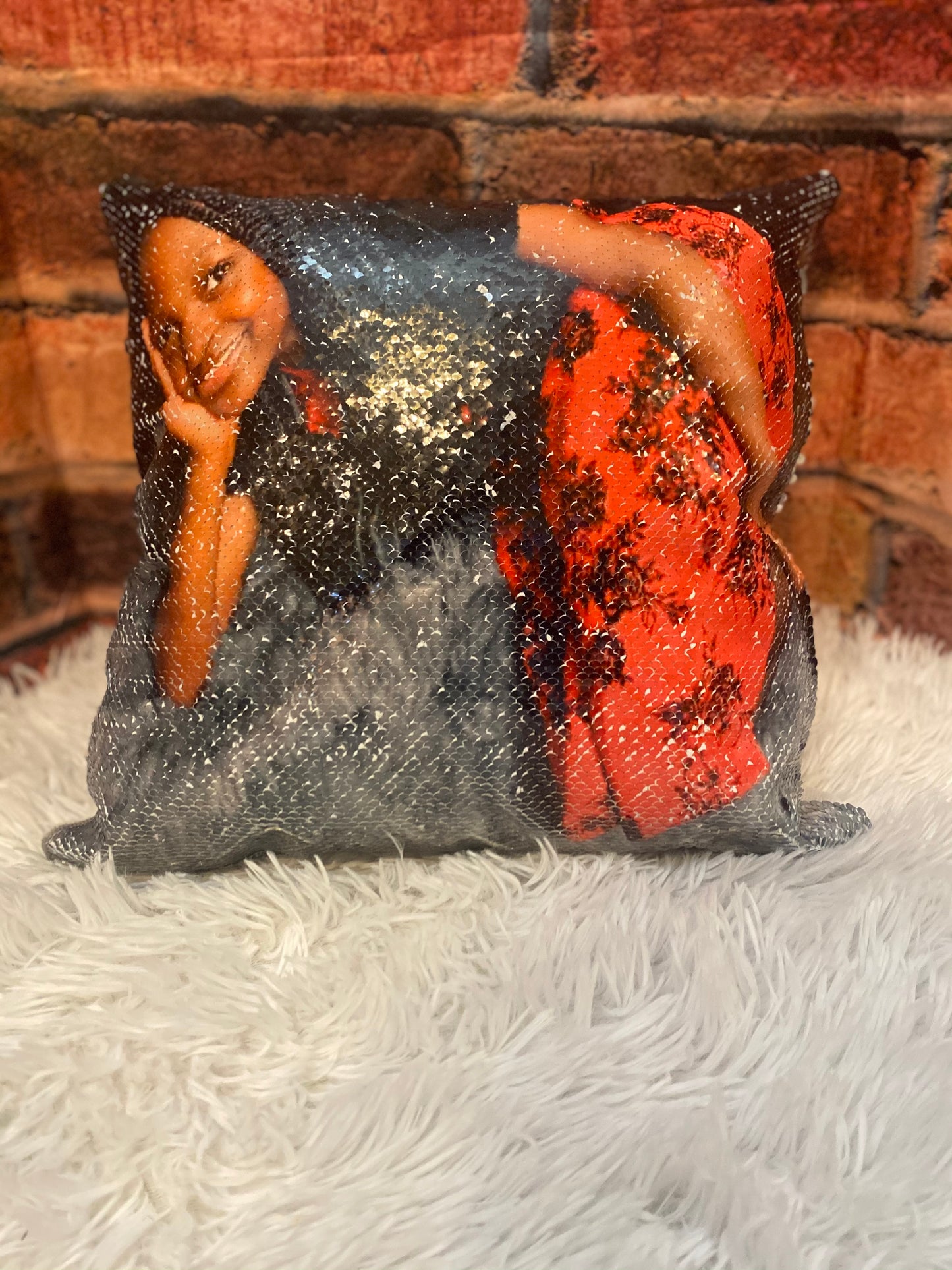 CUSTOMIZED SEQUIN PILLOW